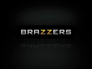 Brazzers - บุคคลทั่วไป เช่น มัน ใหญ่ - เหนือกว่า แม่ผมอยากเอาคนแก่ fucks หนุ่ม ผู้ชาย ใน the อาบน้ำ ฉาก starring francesca le และ keiran ที่กำบัง