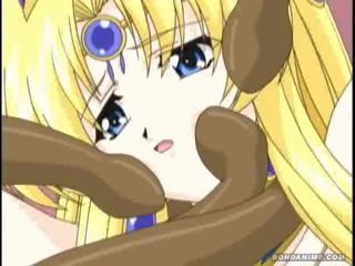 Blondt anime prinsesse stuck i sterk tentacles og blir fylt i hver hull